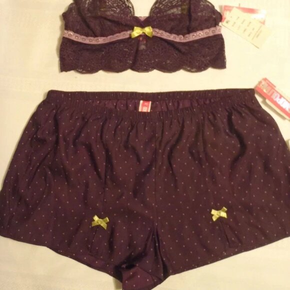 COSMOPOLITAN Medium Pajama Short Small Lace Bra Top NWT Sleepwear - Picture 10 of 11